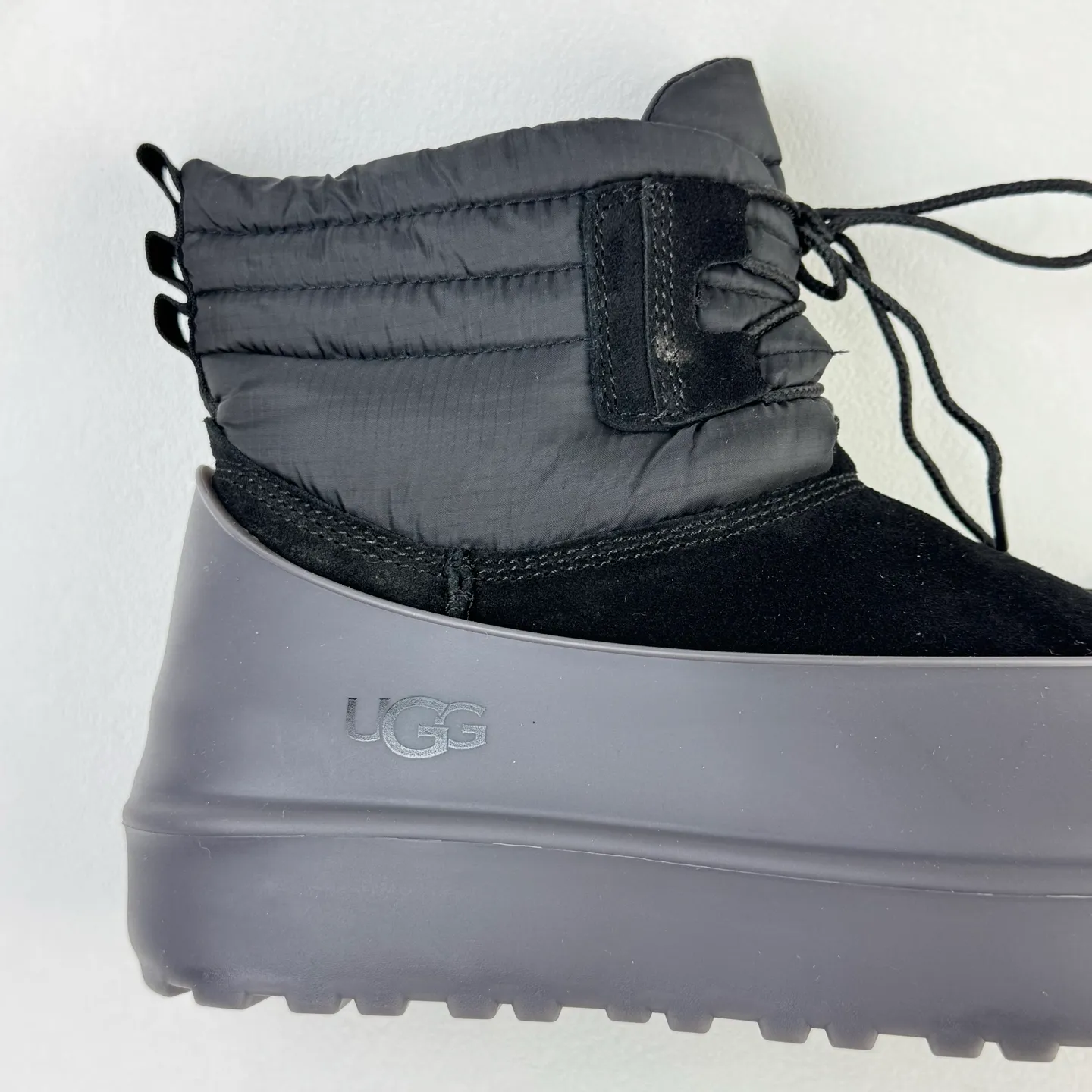 Pick up locally 💰760 Core recommendation Good price Size correction Men's and women's shoes UGG Mini Lace-Up Weather dual-purpose detachable winter neutral snow boots 1120849 Overseas shopping high-end retail version Combination midsole is lightweight and non-slip Real sheep fur integrated Size: 35 36 37 38 39 40 41 42 43 44 45 46